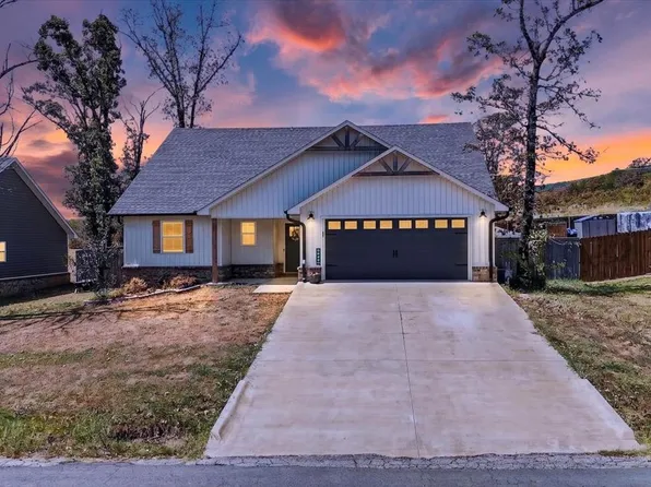32795 S Webb Ln, Poteau, OK 74953