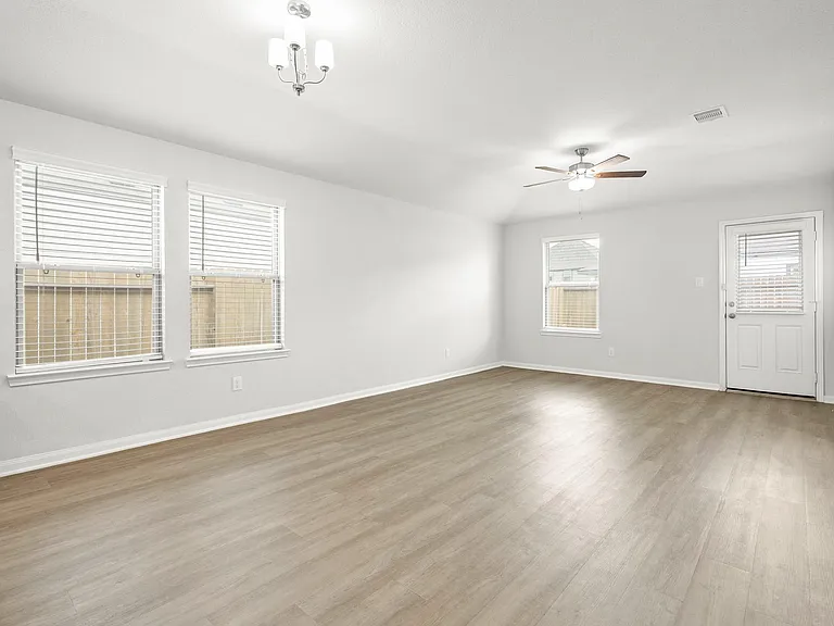 5345 Basquiat Dr — Photo 9