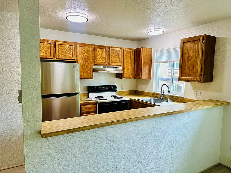 1719 NW 57th St #101 — Photo 2
