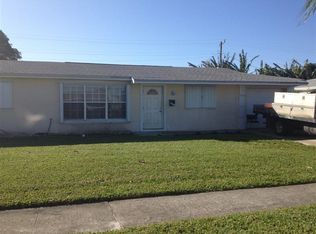 391 W 30th St, Riviera Beach, FL 33404