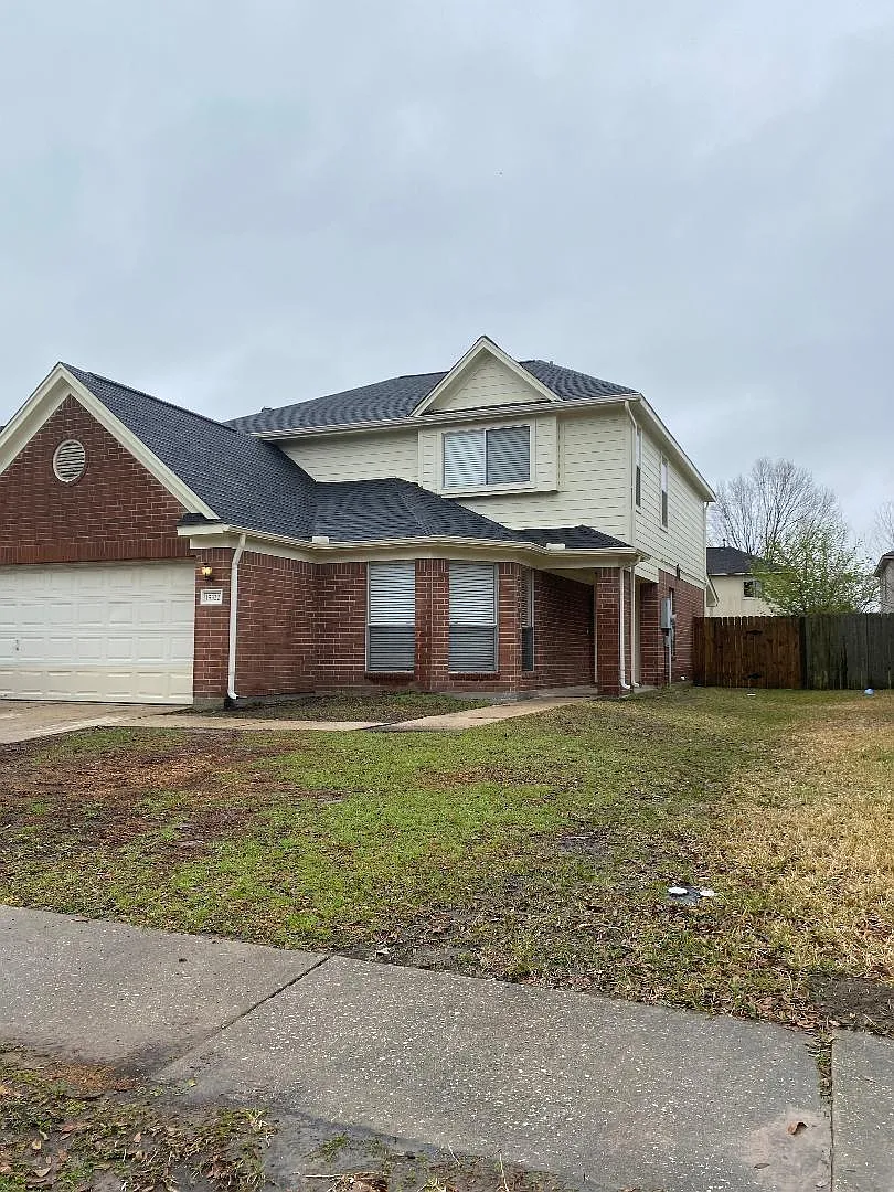 Building Photo - 15322 Romford Ln