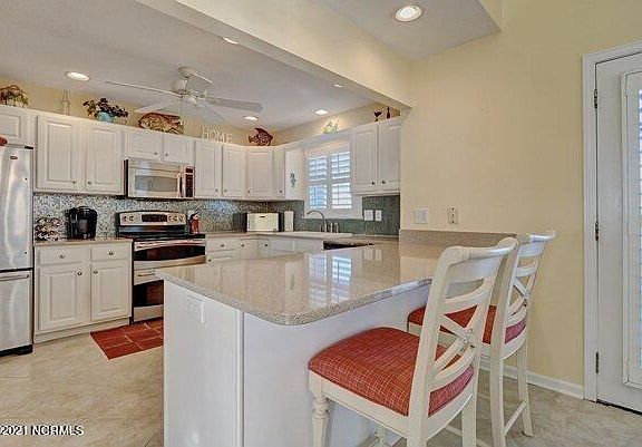 3rd image of 45 Sandpiper Dr