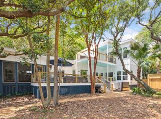 919 E Ashley Ave, Folly Beach, SC 29439