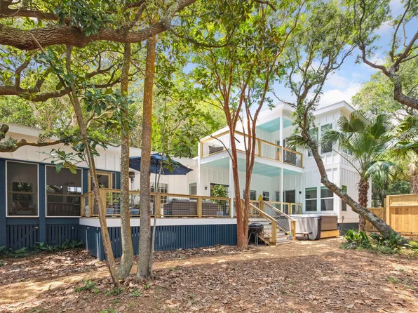 919 E Ashley Ave, Folly Beach, SC 29439