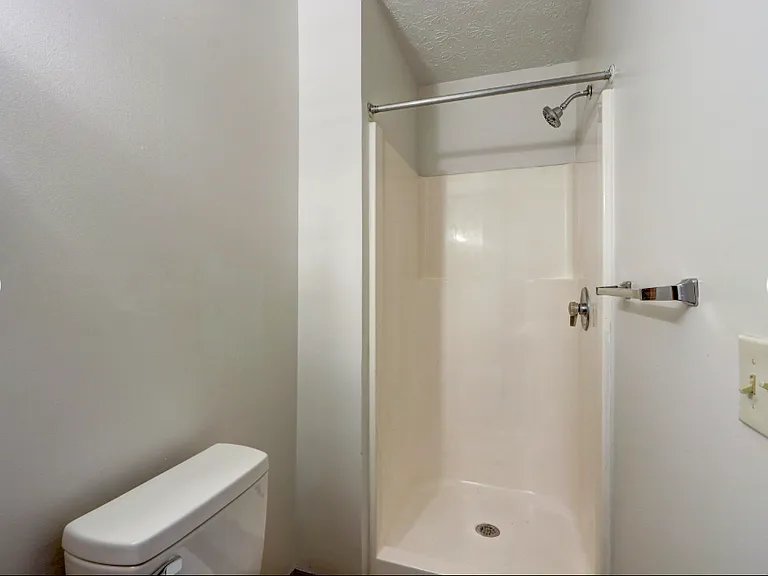 Kensington Manor — Photo 7
