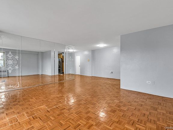 4th image of 1019 Van Siclen Avenue #4D