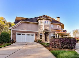 102 S Cove Key Ln, Mooresville, NC 28117