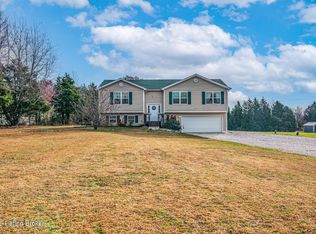 90 Charlie Pile Rd, Guston, KY 40142