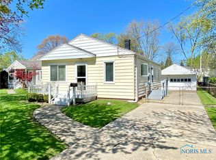1026 Wall St, Maumee, OH 43537