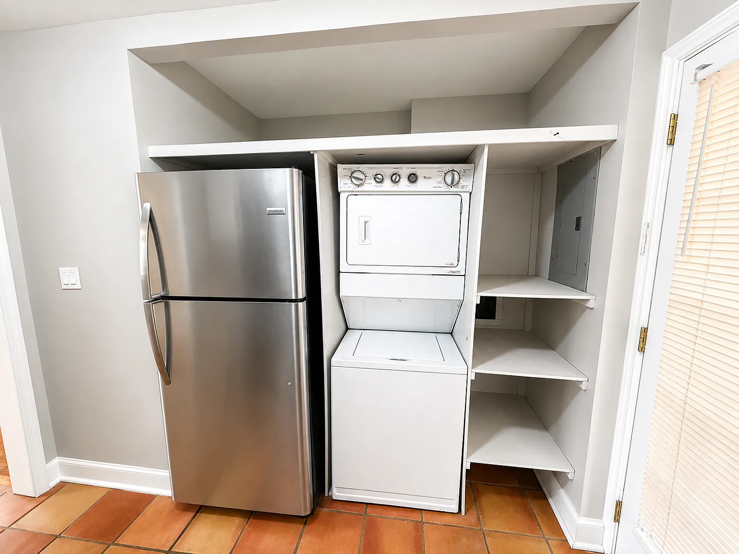 2 bed, 675 sqft, $1,675 — Photo 3