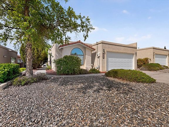 3rd image of 11033 Malaguena Ln NE
