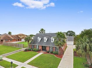 7230 Thornley Dr, New Orleans, LA 70126