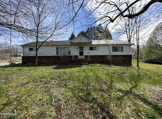 1339 Roy Owens Rd, Jamestown, TN 38556