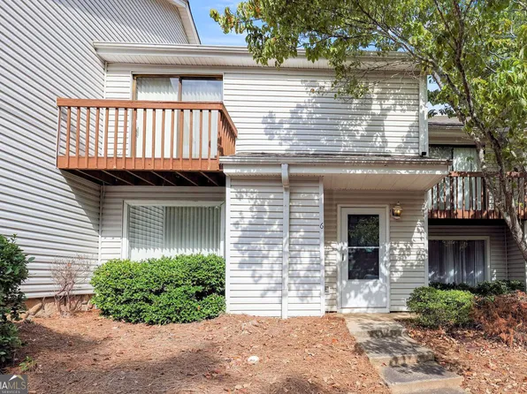 6 Fairway Dr NW, Kennesaw, GA 30144