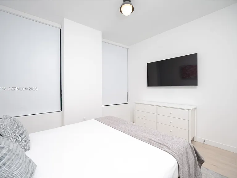225 N Miami Ave #1505 — Photo 16