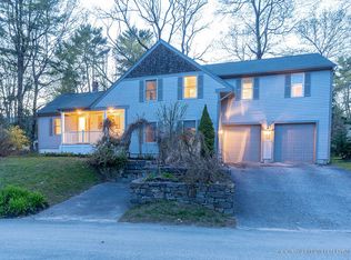 37 Stonybrook Rd, Cape Elizabeth, ME 04107
