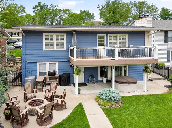853 S Shore Dr, Kansas City, MO 64151