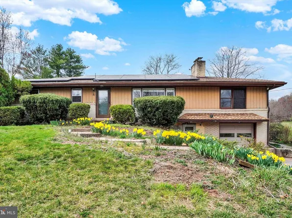 661 Potts Hill Rd, Lewisberry, PA 17339