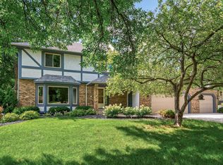 8887 Dallas Ln N, Maple Grove, MN 55369