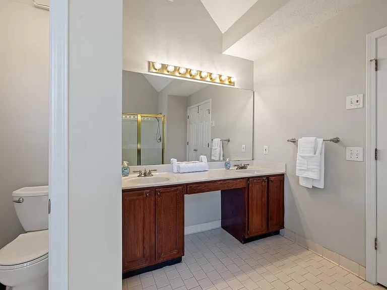 5590 Cannonero Dr — Photo 32