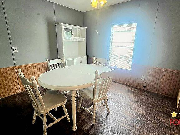 4th image of 130 W Seaflower St
