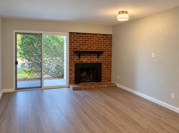 3141 S Tamarac Dr, Denver, CO