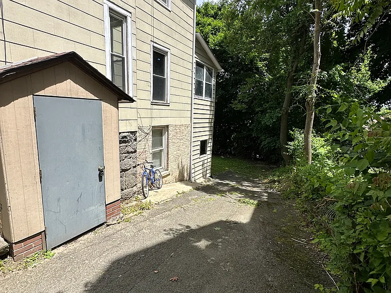 1225 Bank St #1 — Photo 21