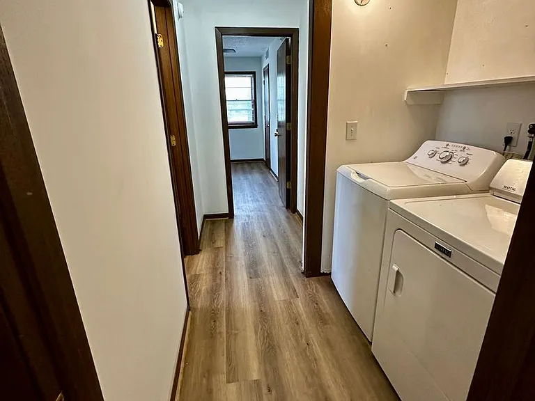 1058 Morningside Dr — Photo 23