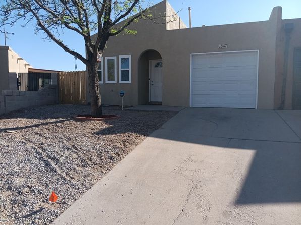 547 Adrian St SW, Albuquerque, NM 87121