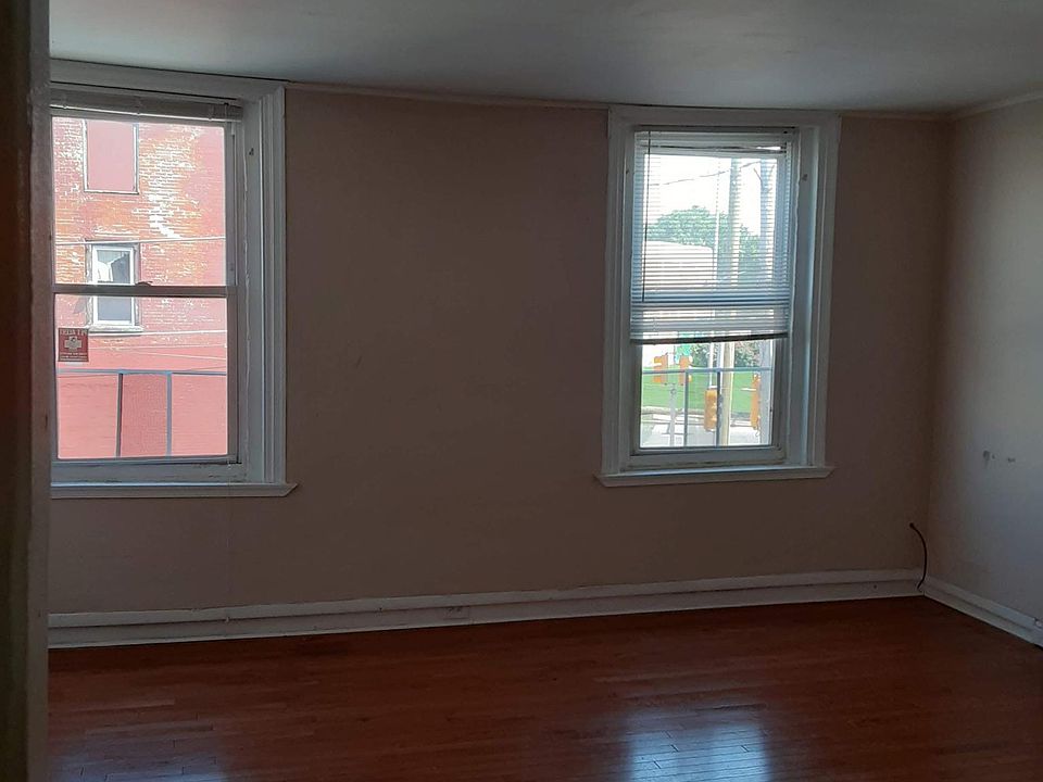 1st image of 2406 Frankford Ave #2