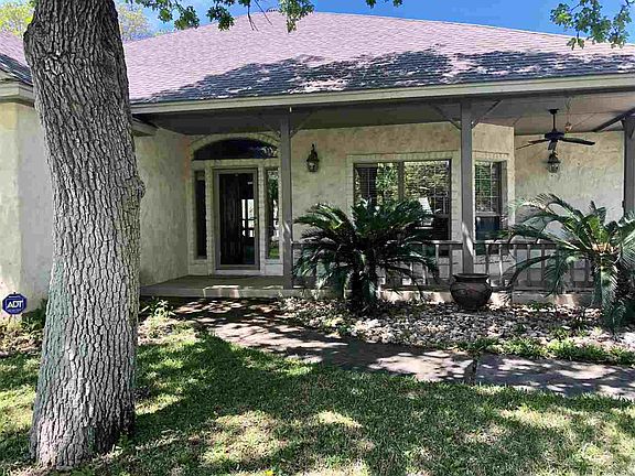 3rd image of 327 Lariat Ln
