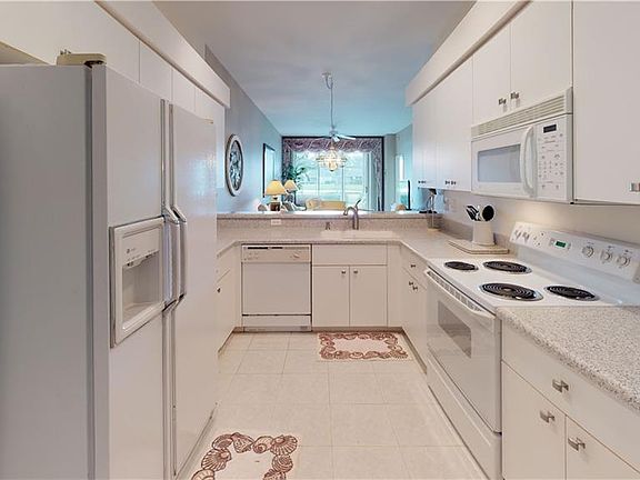 3rd image of 20781 Country Creek Dr Unit 1613