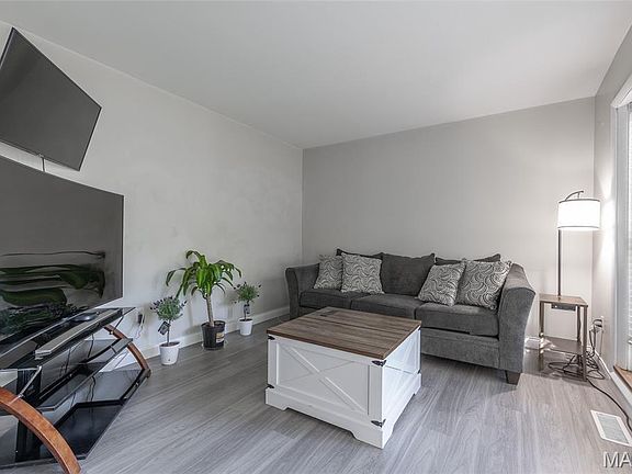 5th image of 5509 Carla Dr