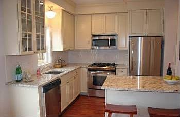 2nd image of 1106 4th St NE