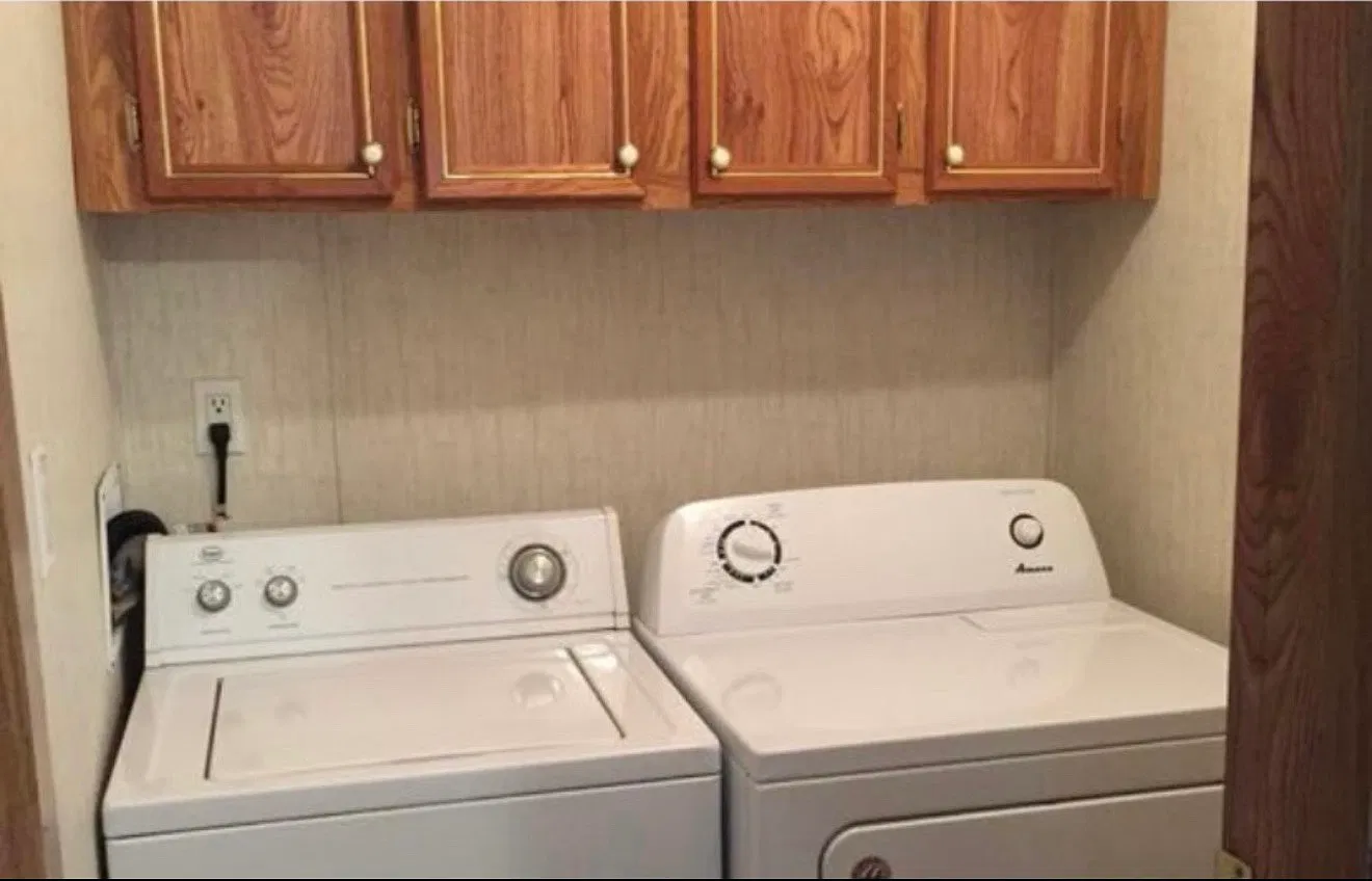 2 bed, $1,400 — Photo 2