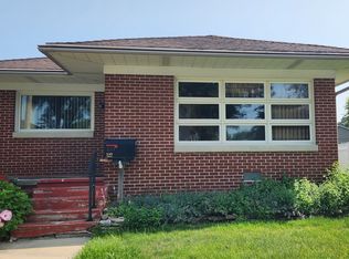327 E 1st St, Oglesby, IL 61348