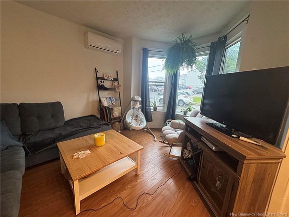3rd image of 466 Olive St #464