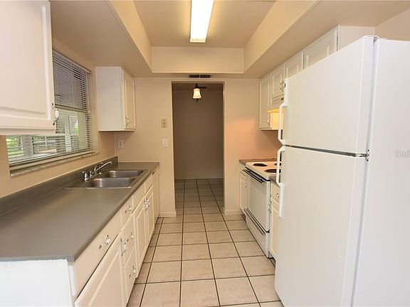 5th image of 1311 Honeytree Ln E