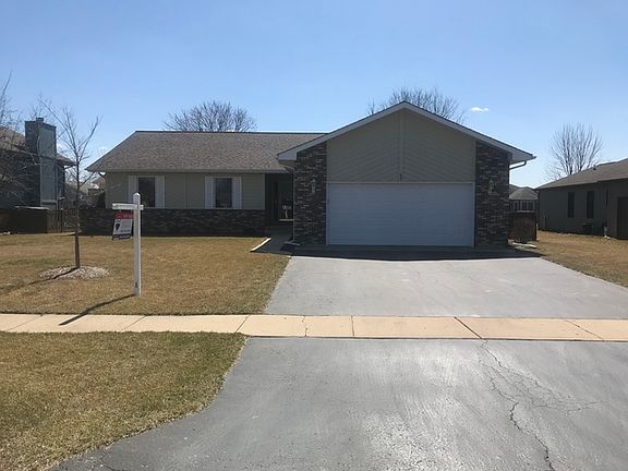 2nd image of 83 White Pine Ln
