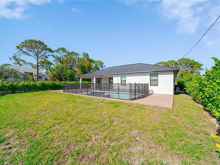 4665 Key Largo Ln — Photo 28