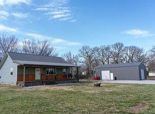 10283 Gateway Dr, Neosho, MO 64850