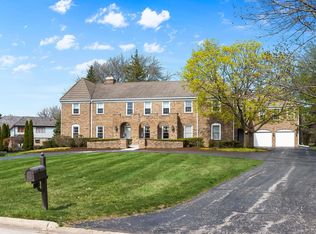 1703 Midwest Club Pkwy, Oak Brook, IL 60523