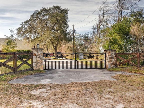 2nd image of 18441 Oaklawn Dr