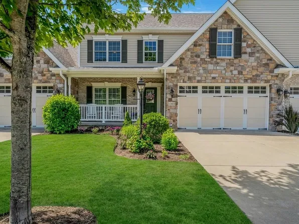 1303 Shinnecock Ct, Mars, PA 16046