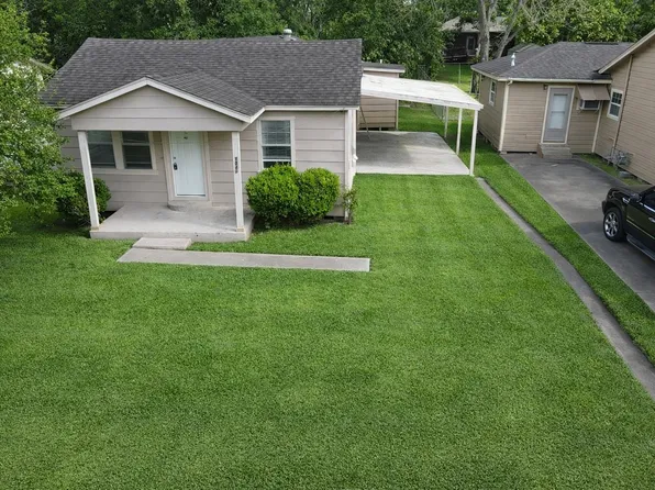 1840 Hebert St, Beaumont, TX 77705