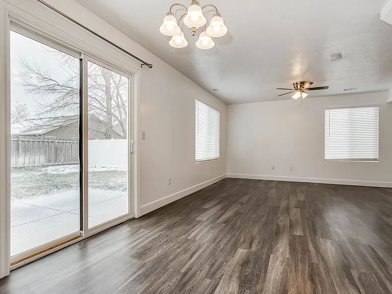 33 N Cameron St — Photo 7