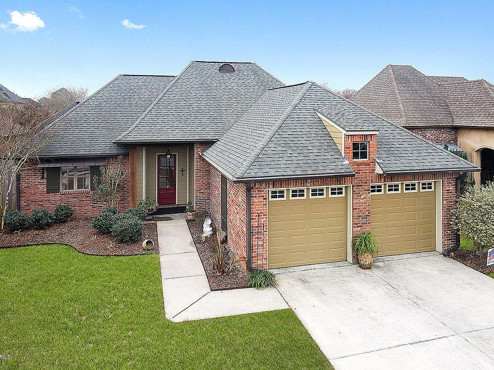 1st image of 307 Bluebonnet Dr