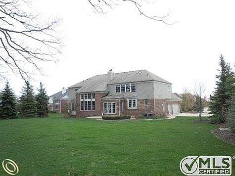 Rear View and Oversized Lot