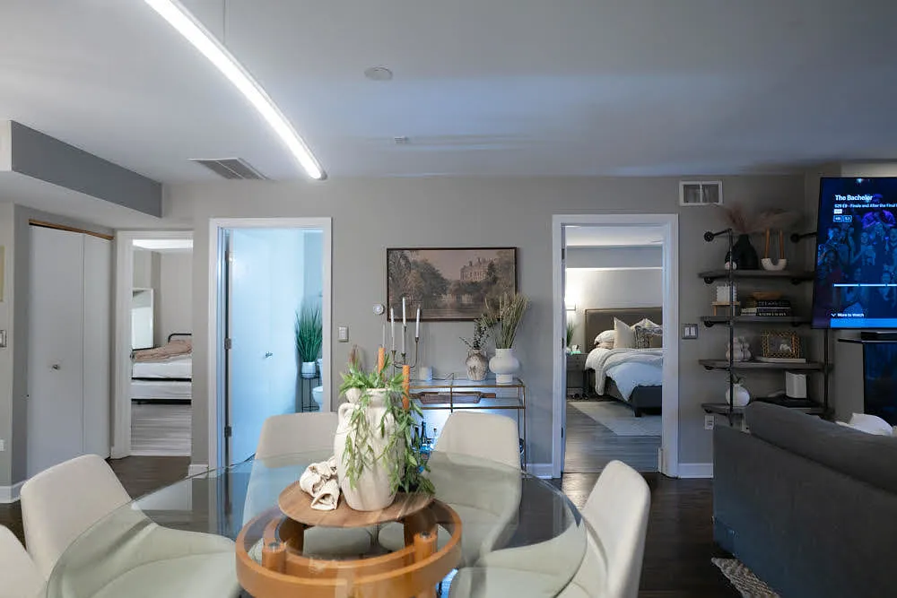 Building Photo - 1812 S Clark St #16