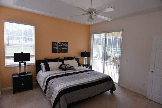 HR5P456HC-king-master-bedroom